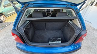 Volkswagen Polo 2002-thumb-14