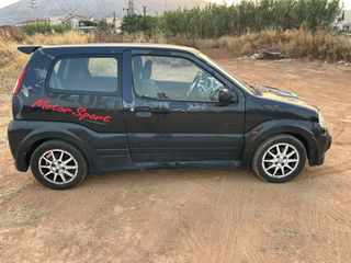Suzuki Ignis 2004 Spor-thumb-9