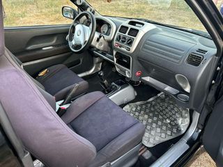 Suzuki Ignis 2004 Spor-thumb-17