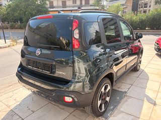 Fiat Panda 2023 CROSS 1.0 MILD-HYBRID-thumb-4