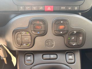 Fiat Panda 2023 CROSS 1.0 MILD-HYBRID-thumb-15