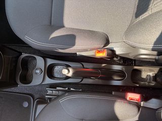 Fiat Panda 2023 CROSS 1.0 MILD-HYBRID-thumb-17
