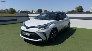 Toyota C-HR 2022-thumb-1