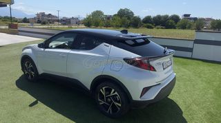 Toyota C-HR 2022-thumb-6