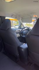 Toyota C-HR 2022-thumb-15