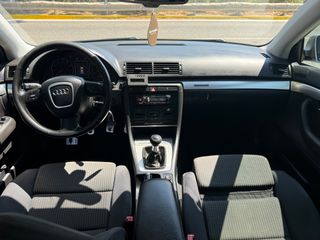 Audi A4 2005-thumb-12
