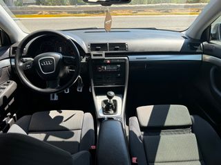 Audi A4 2005-thumb-13