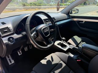 Audi A4 2005-thumb-15