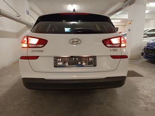 Hyundai i 30 2017 1.4•140hp•Panorama•Clima•Navi•-thumb-9