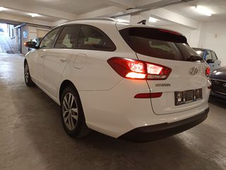 Hyundai i 30 2017 1.4•140hp•Panorama•Clima•Navi•-thumb-12