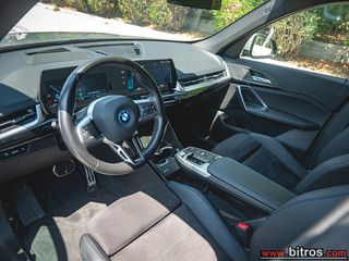 Bmw X1 2023 xDrive25e M Sport DKG7-thumb-2