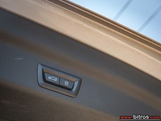 Bmw X1 2023 xDrive25e M Sport DKG7-thumb-37