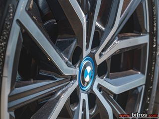 Bmw X1 2023 xDrive25e M Sport DKG7-thumb-38