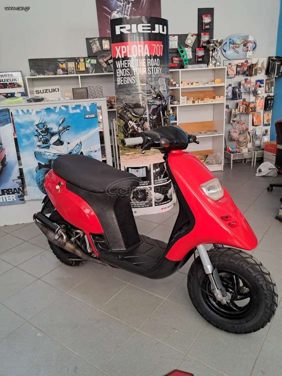 Piaggio Typhoon 50 2000 αδεια κυκλοφοριας 50 κυβικα=μεγαλυτερος κυλινδρος απο πελατη
