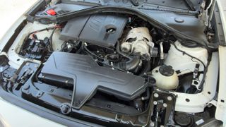 Bmw 118 2013 urban-thumb-26