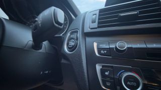 Bmw 118 2013 urban-thumb-29