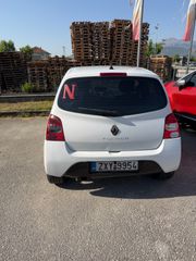 Renault Twingo 2010-thumb-6