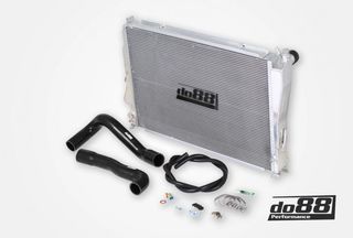 ΨΥΓΕΙΟ ΝΕΡΟΥ ΒΕΛΤΙΏΣΕΙΣ ΑΛΟΥΜΙΝΙΟΥ do88 MADE IN SWEDEN ! BMW M3 E46 Ψυγείο Αλουμινίου, Μαύρος Σωλήνας