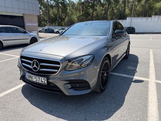 Mercedes-Benz E 300 2020 E300e AMG