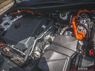 Ford Kuga 2021 2.5 DURATEC 225 CH PHEV ECVT TITANIUM-thumb-44