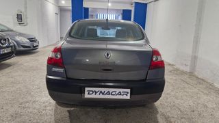 Renault Megane 2004 1.6 Privilege-thumb-3