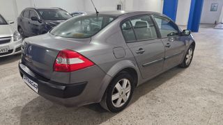 Renault Megane 2004 1.6 Privilege-thumb-4