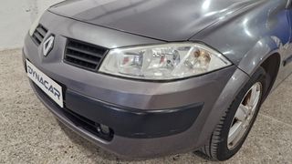 Renault Megane 2004 1.6 Privilege-thumb-8