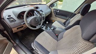 Renault Megane 2004 1.6 Privilege-thumb-13