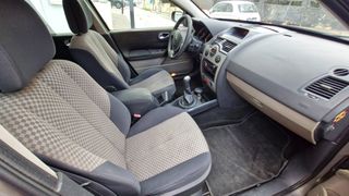 Renault Megane 2004 1.6 Privilege-thumb-26