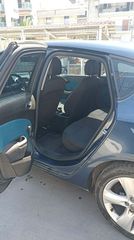 Opel Astra 2011 J-thumb-4