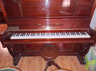 PIANO HOFFMANN-thumb-1