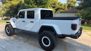 Jeep Gladiator 2022 OVERLAND-thumb-2