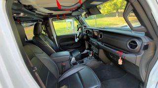 Jeep Gladiator 2022 OVERLAND-thumb-8