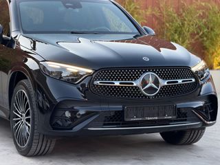 Mercedes-Benz GLC 300 2023 GLC 300 DE 4MATIC AMG LINE! PREMIUM PACK! PANORAMA!-thumb-4