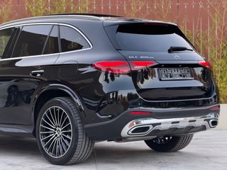 Mercedes-Benz GLC 300 2023 GLC 300 DE 4MATIC AMG LINE! PREMIUM PACK! PANORAMA!-thumb-19
