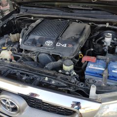Toyota Hilux 2010-thumb-6