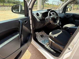 Renault Kangoo 2019 1.5 DCI DIESEL-A/C-AUTOMATIC-thumb-10