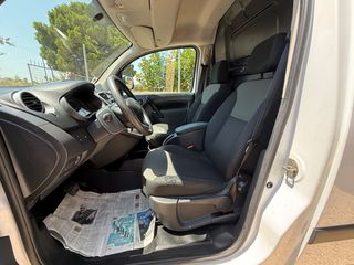 Renault Kangoo 2019 1.5 DCI DIESEL-A/C-AUTOMATIC-thumb-12