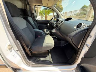 Renault Kangoo 2019 1.5 DCI DIESEL-A/C-AUTOMATIC-thumb-22