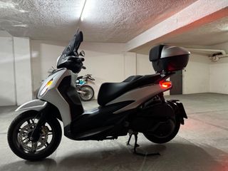 Piaggio Beverly 400 2023