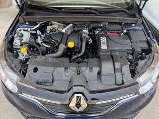 Renault Megane 2019-thumb-34