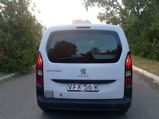 Κλούβα Peugeot 2020 Partner  Eργαλειοθήκη BEKS-thumb-8