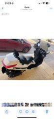 Piaggio XEvo 250 2015-thumb-7