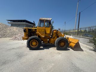 Φορτωτής Με Λάστιχα CAT 1979 920-thumb-4