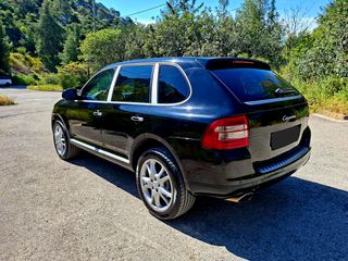 Porsche Cayenne 2005