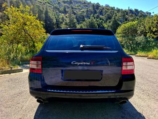 Porsche Cayenne 2005