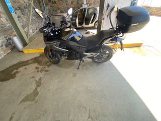 CFmoto 700 MT 2025-thumb-3