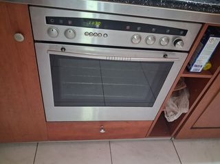 Πλυντηριο Bosh 30 κουζινα neff