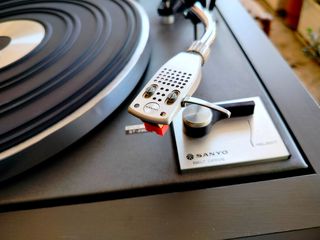 Πικάπ Sanyo TP-626-thumb-2