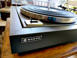 Πικάπ Sanyo TP-626-thumb-3